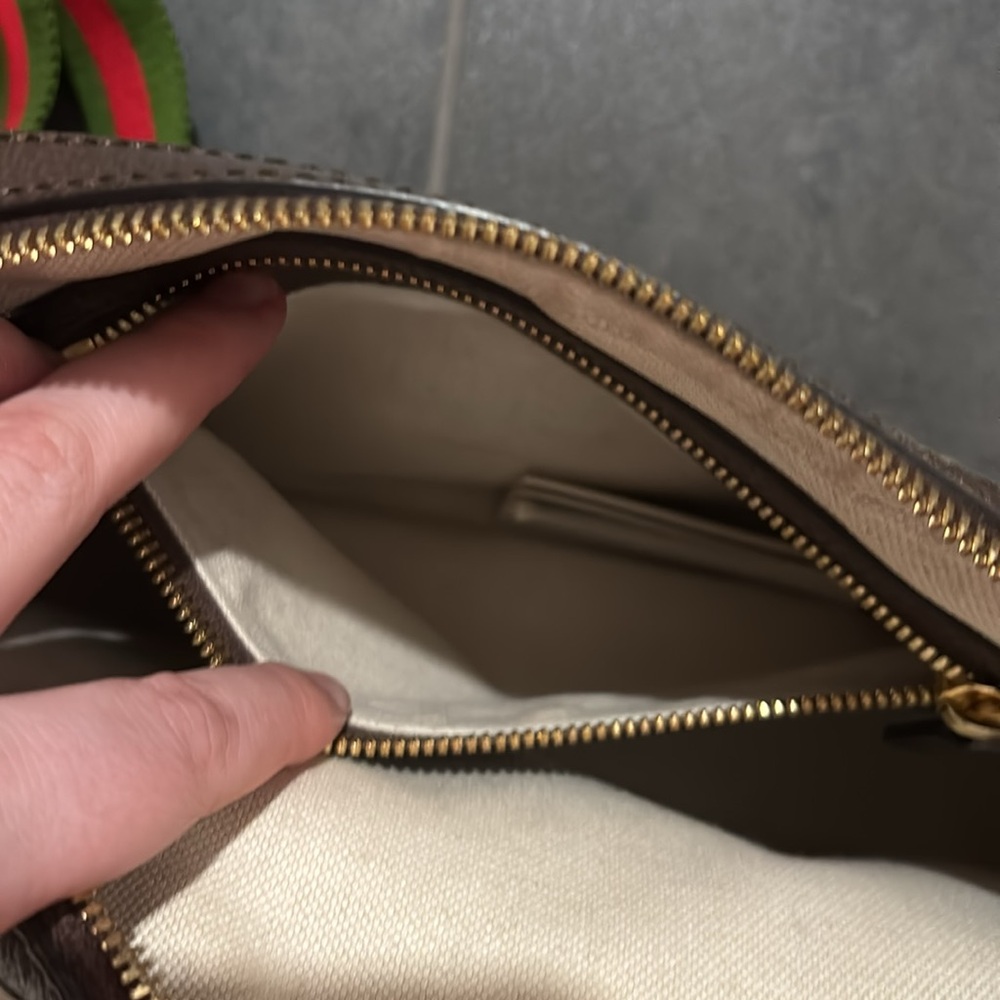 Monogram jumbo GG messenger bag - Picture 6 of 11